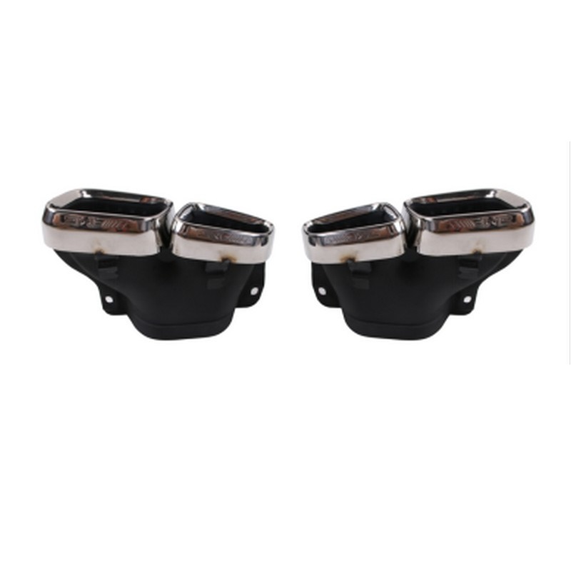 W212 AMG tail throat.jpg