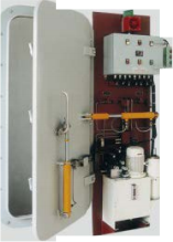 Hydraulic hingeweathertightdoor.png