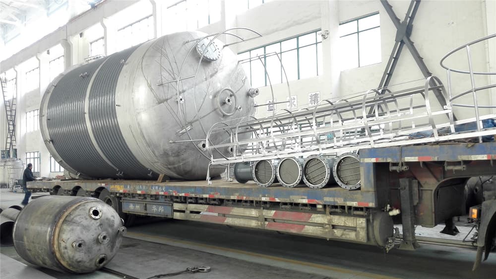 1677120590462764.jpg 大储罐.jpg