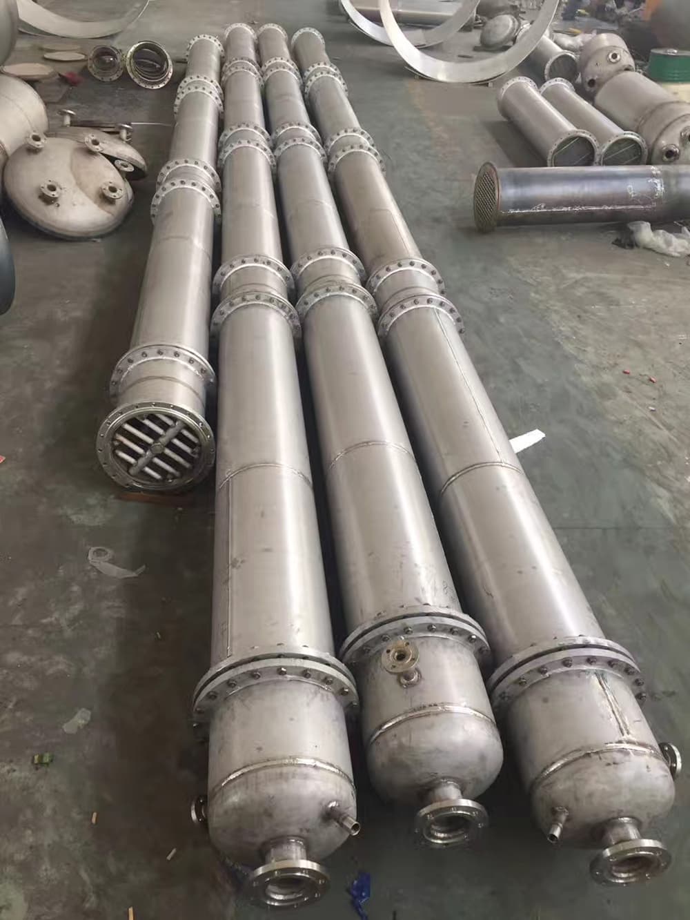 1677121395568675.jpg 精馏塔.jpg