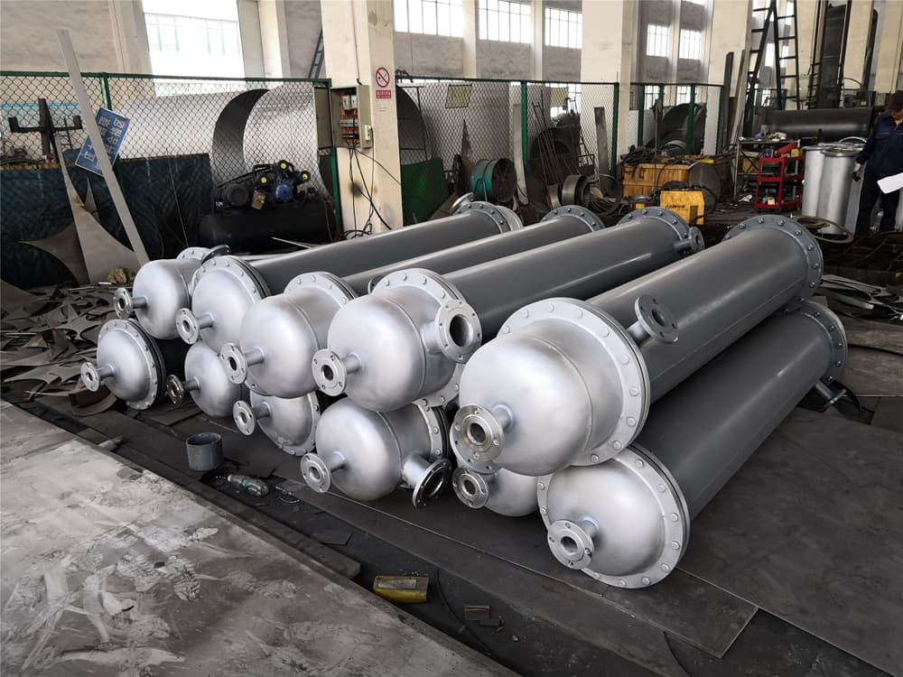 1677121547113245.jpg 列管式冷凝器.jpg