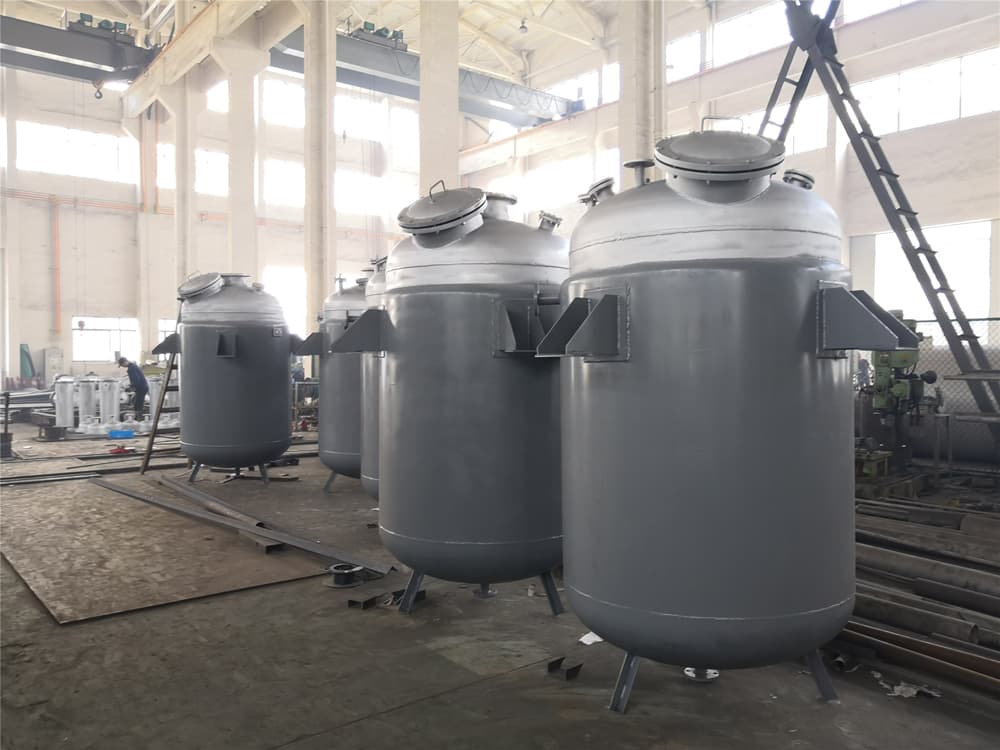 蒸馏釜.jpg