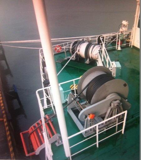 电缆绞车，船用岸电绞车.jpg